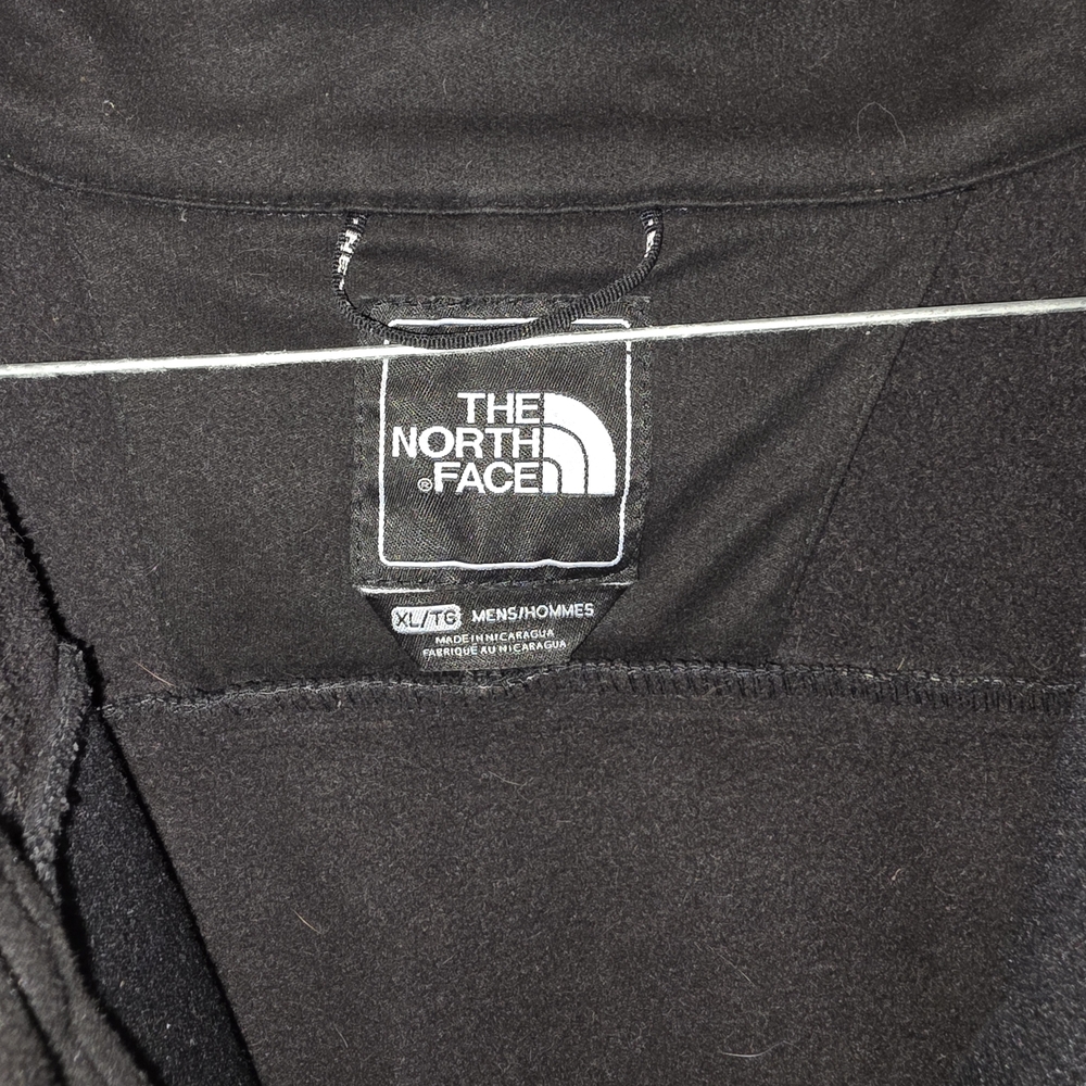 The North Face Men's Black Apex Jacket - Picture 2 of 4